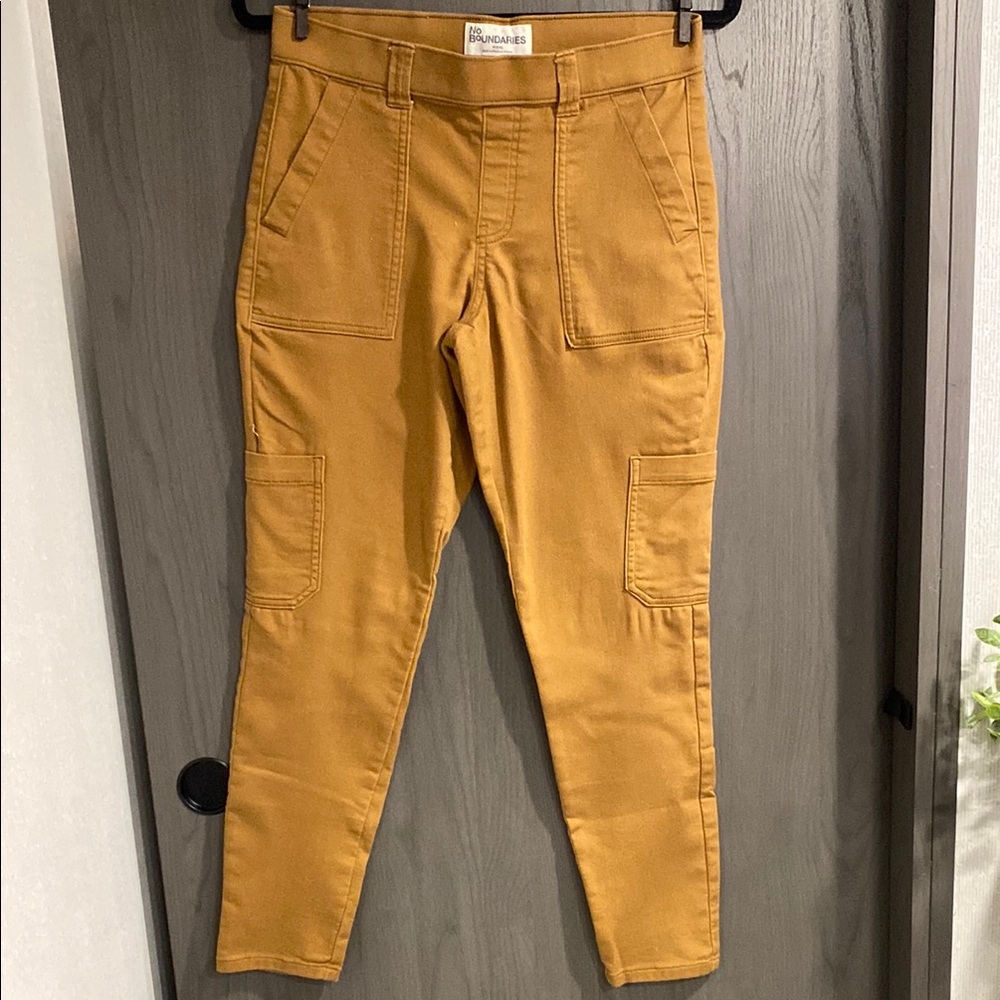No Boundaries Tan Pants